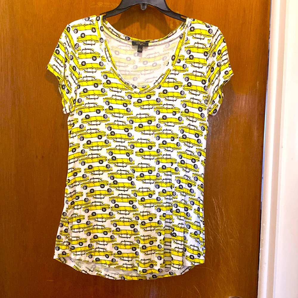 3/$15. Women’s.yellow taxi top size L